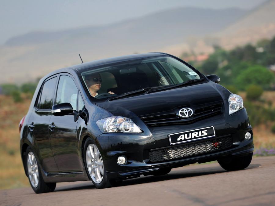  Toyota Auris 5-Door by TRD 2011 года  (ZA) (фото 11 из 18)